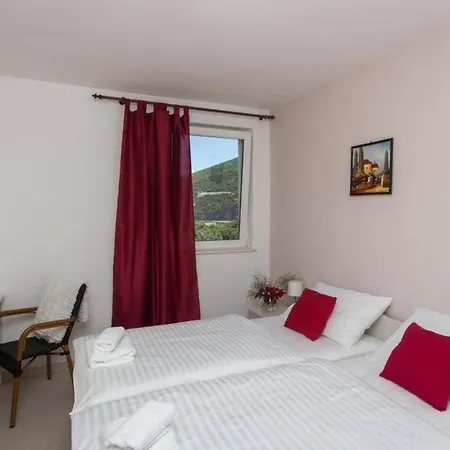 Rosa Bianca - Double Or Twin With Partial Sea View 1 *